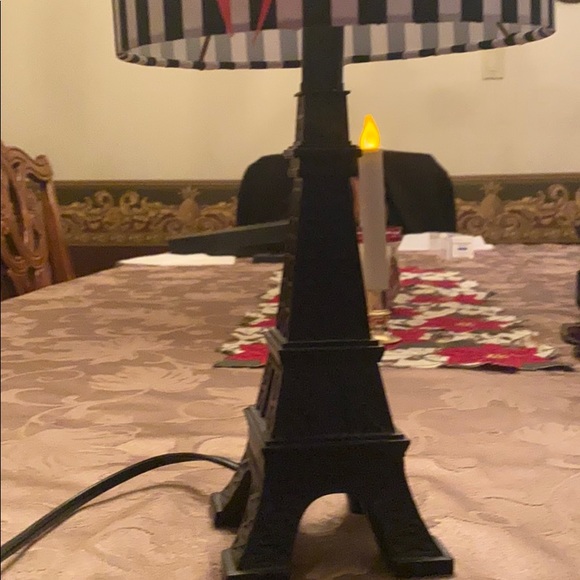 Lamp - Picture 2 of 2